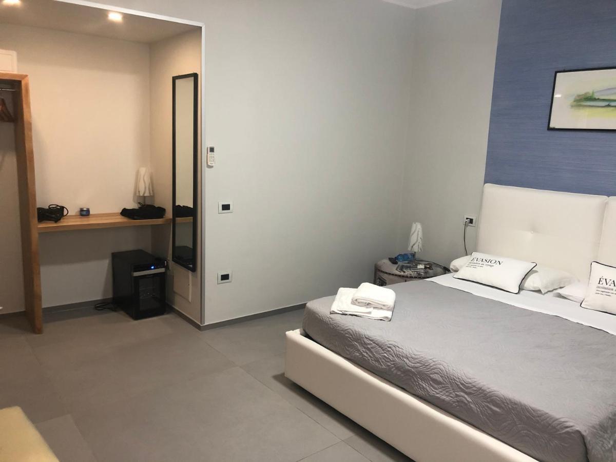 Albergo Piazza Risorgimento Porto Cesareo Exterior foto